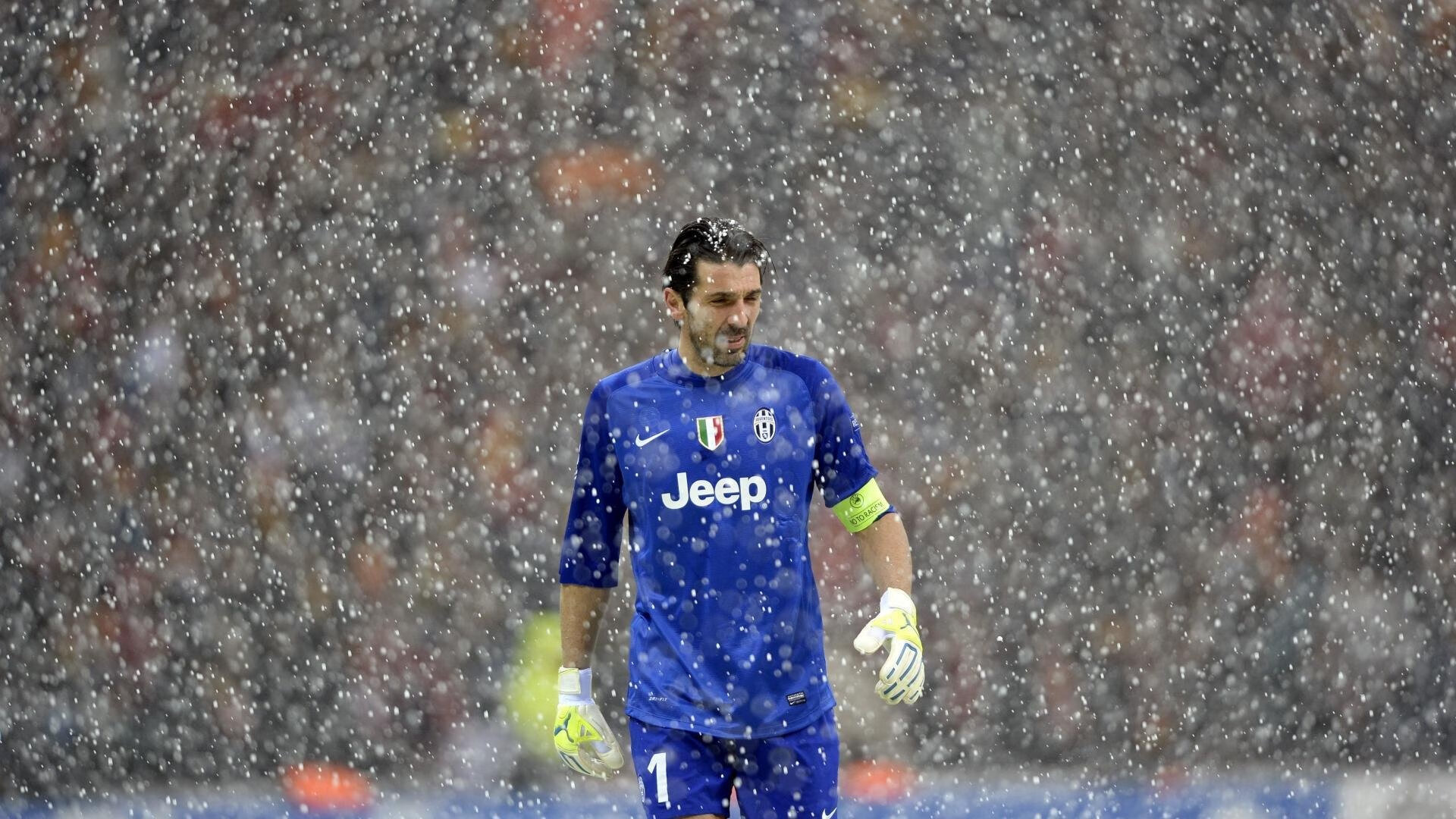 _运动员专访：背后的训练故事与未来目标_，运动员刻苦训练的故事